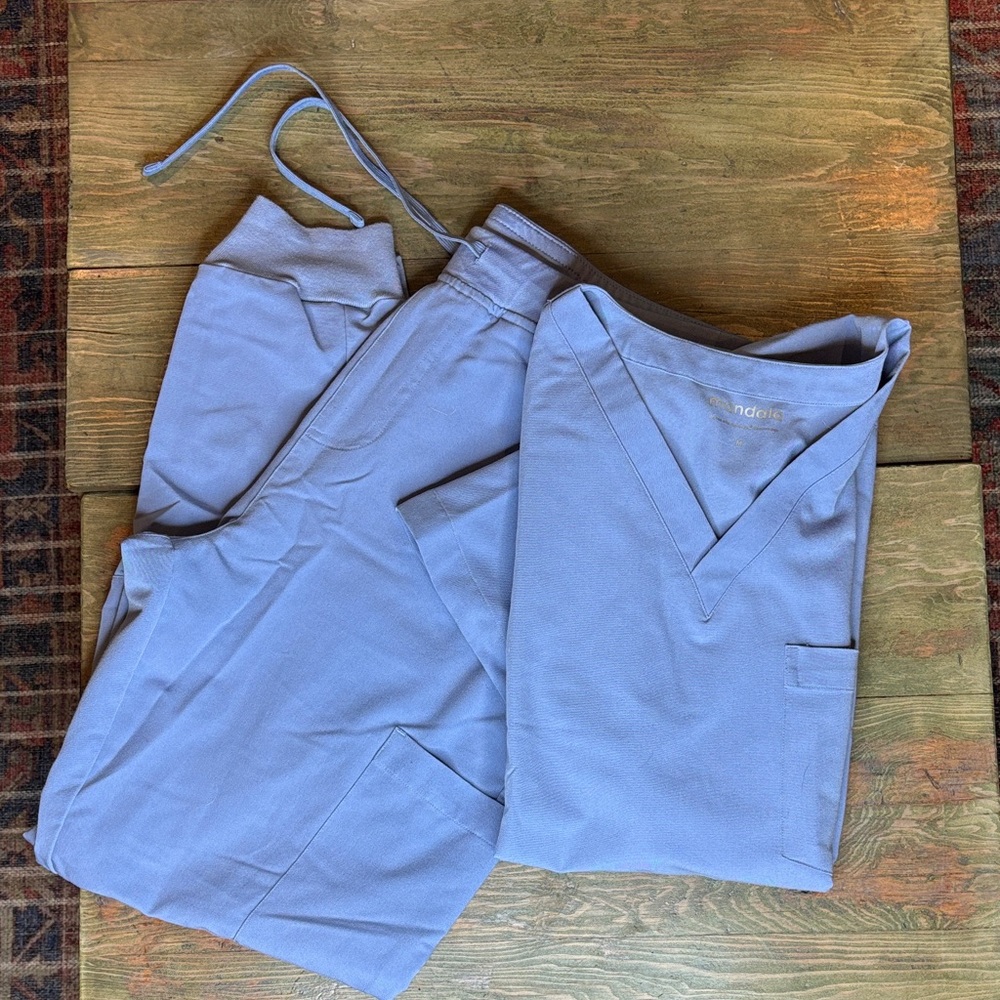 Mandala Periwinkle Scrub Set
